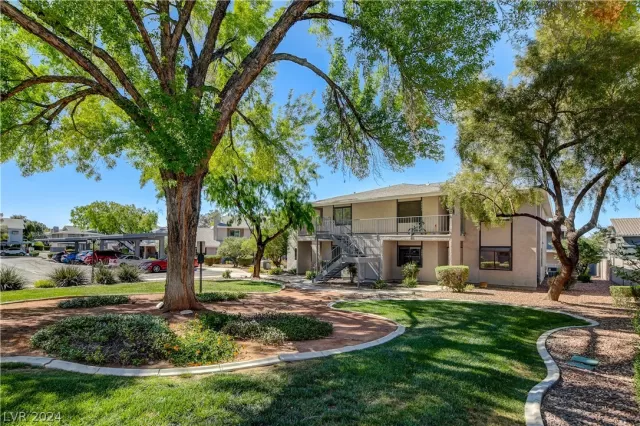 MLS: 2581607 Condo For Sale