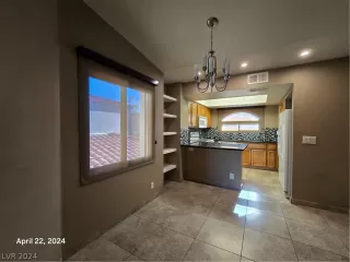 Photo #3: 2581633 Listing 