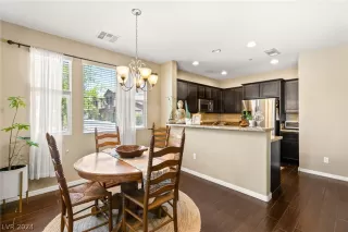 Photo #5: 2581654 Listing 