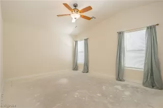 Photo #6: 2581666 Listing