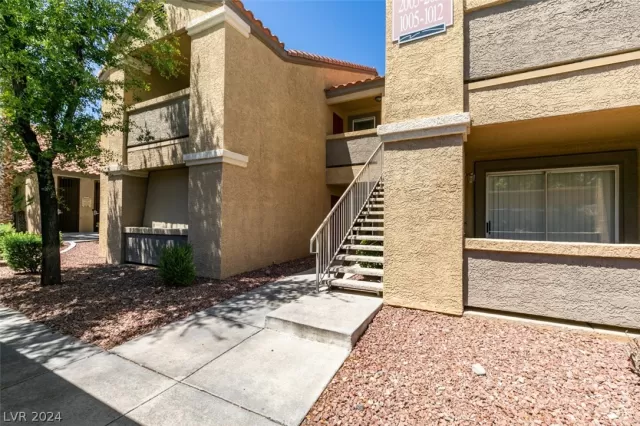 MLS: 2581667 Condo For Sale