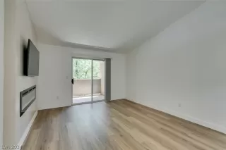 Photo #4: 2581667 Listing