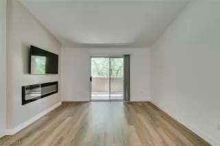 Photo #5: 2581667 Listing