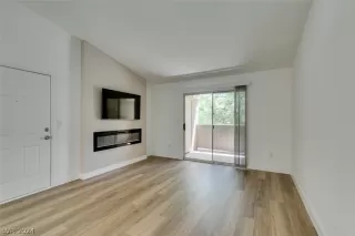 Photo #6: 2581667 Listing