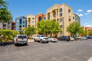 Photo #4: 2581669 Listing