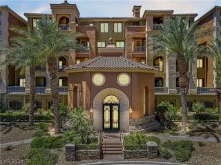 Photo #1: 2581674 Listing 