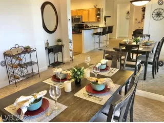 Photo #2: 2581677 Listing 