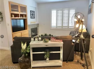 Photo #5: 2581677 Listing 