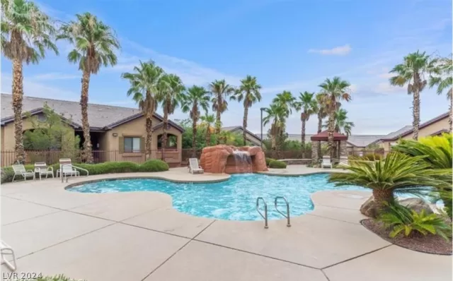 MLS: 2581685 Condo For Sale