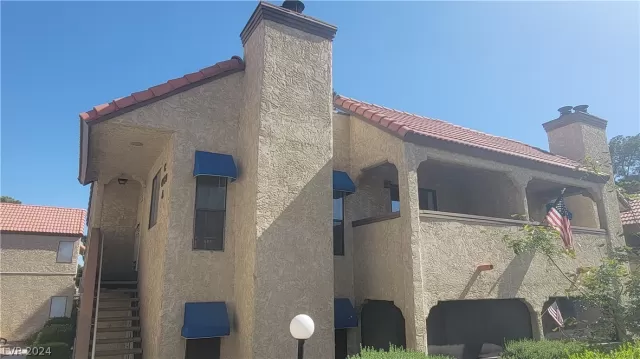 MLS: 2581733 Condo For Sale