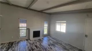 Photo #4: 2581733 Listing