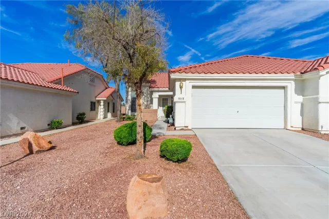 MLS: 2581750 Condo For Sale