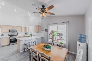 Photo #3: 2581750 Listing