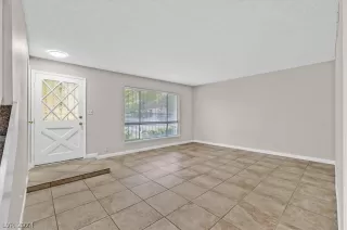 Photo #6: 2581755 Listing