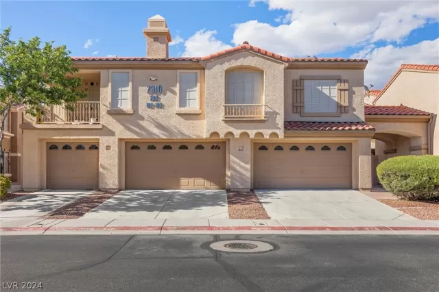 MLS: 2581761 Condo For Sale