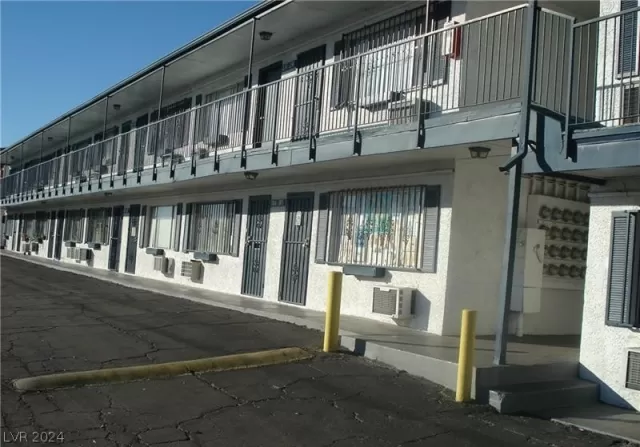 MLS: 2581829 Condo For Sale