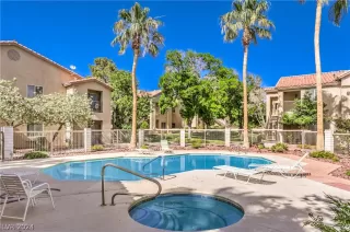 Photo #3: 2581861 Listing 