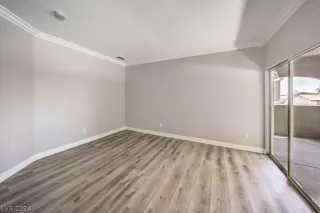 Photo #3: 2581880 Listing