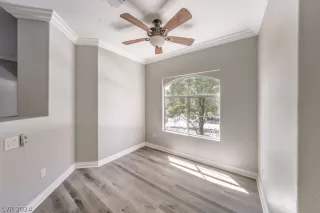 Photo #5: 2581880 Listing