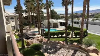 Photo #4: 2581883 Listing 