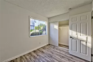 Photo #5: 2581892 Listing 