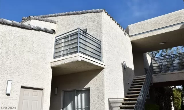 MLS: 2581902 Condo For Sale