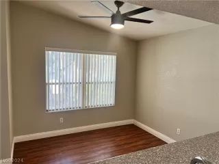 Photo #3: 2581902 Listing 