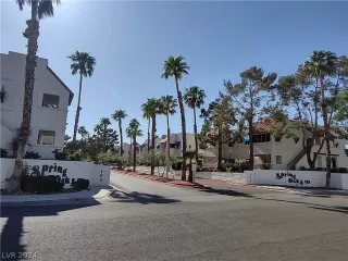 Photo #1: 2581916 Listing