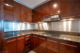 Photo #1: 2581932 Listing 
