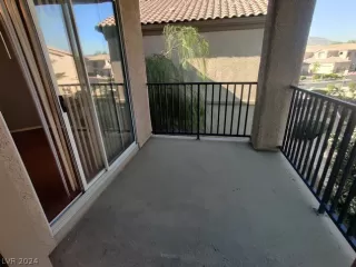 Photo #5: 2581946 Listing 