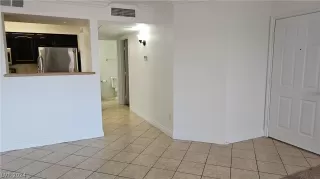 Photo #6: 2581958 Listing