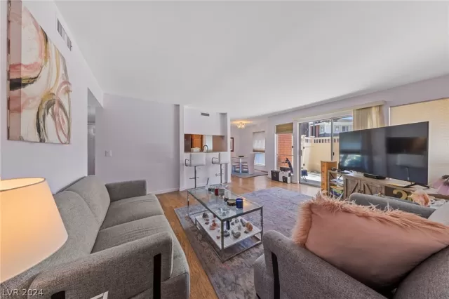 MLS: 2581989 Condo For Sale