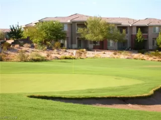 Photo #1: 2582083 Listing 