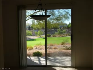 Photo #4: 2582083 Listing 