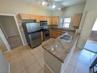 Photo #5: 2582122 Listing 