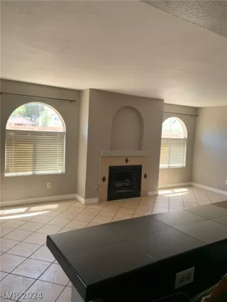 Photo #3: 2582138 Listing 