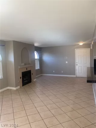 Photo #4: 2582138 Listing 