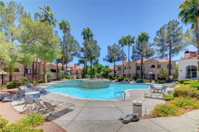 MLS: 2582145 Condo For Sale