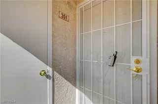 Photo #3: 2582145 Listing 