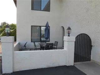 Click for more information on MLS # 2582156 : 850 DEL REY DRIVE A More Details about MLS # 2582156 : 850 DEL REY DRIVE A