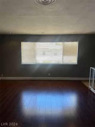 Photo #5: 2582301 Listing 