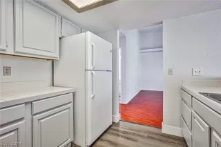 Photo #4: 2582319 Listing 