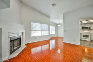 Photo #5: 2582319 Listing 