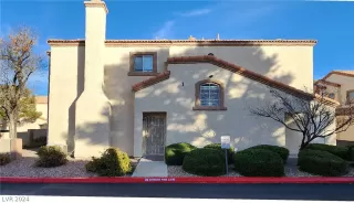 Photo #1: 2582372 Listing