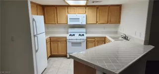 Photo #3: 2582372 Listing