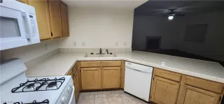 Photo #4: 2582372 Listing