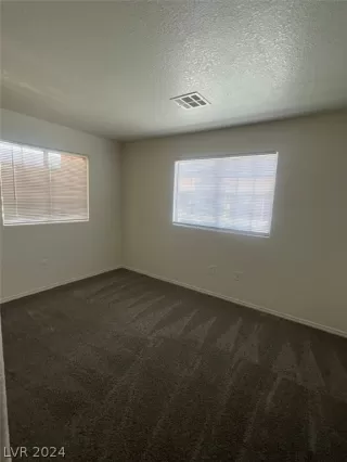 Photo #6: 2582392 Listing