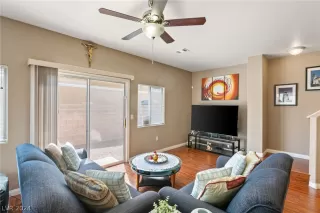 Photo #2: 2582405 Listing