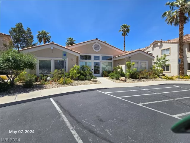 MLS: 2582414 Condo For Sale