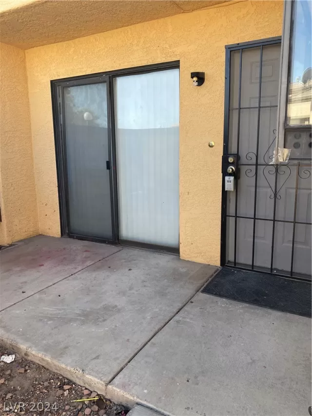 MLS: 2582466 Condo For Sale